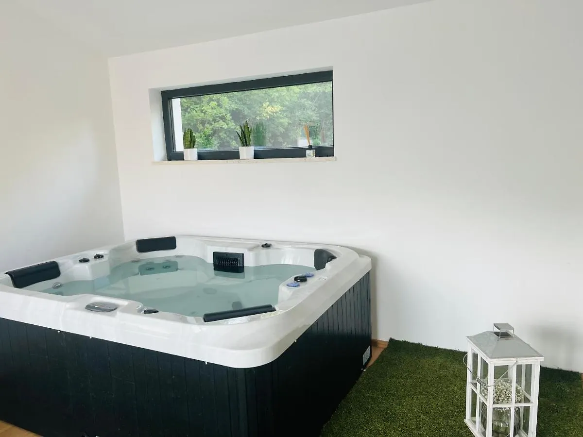 Vila Prisunca Jacuzzi & Swimming Pool Pazin Croatia